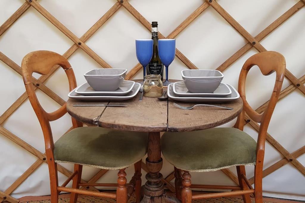 Bronfelen Yurt Hotel Cynghordy Ngoại thất bức ảnh