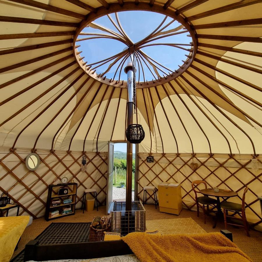 Bronfelen Yurt Hotel Cynghordy Ngoại thất bức ảnh